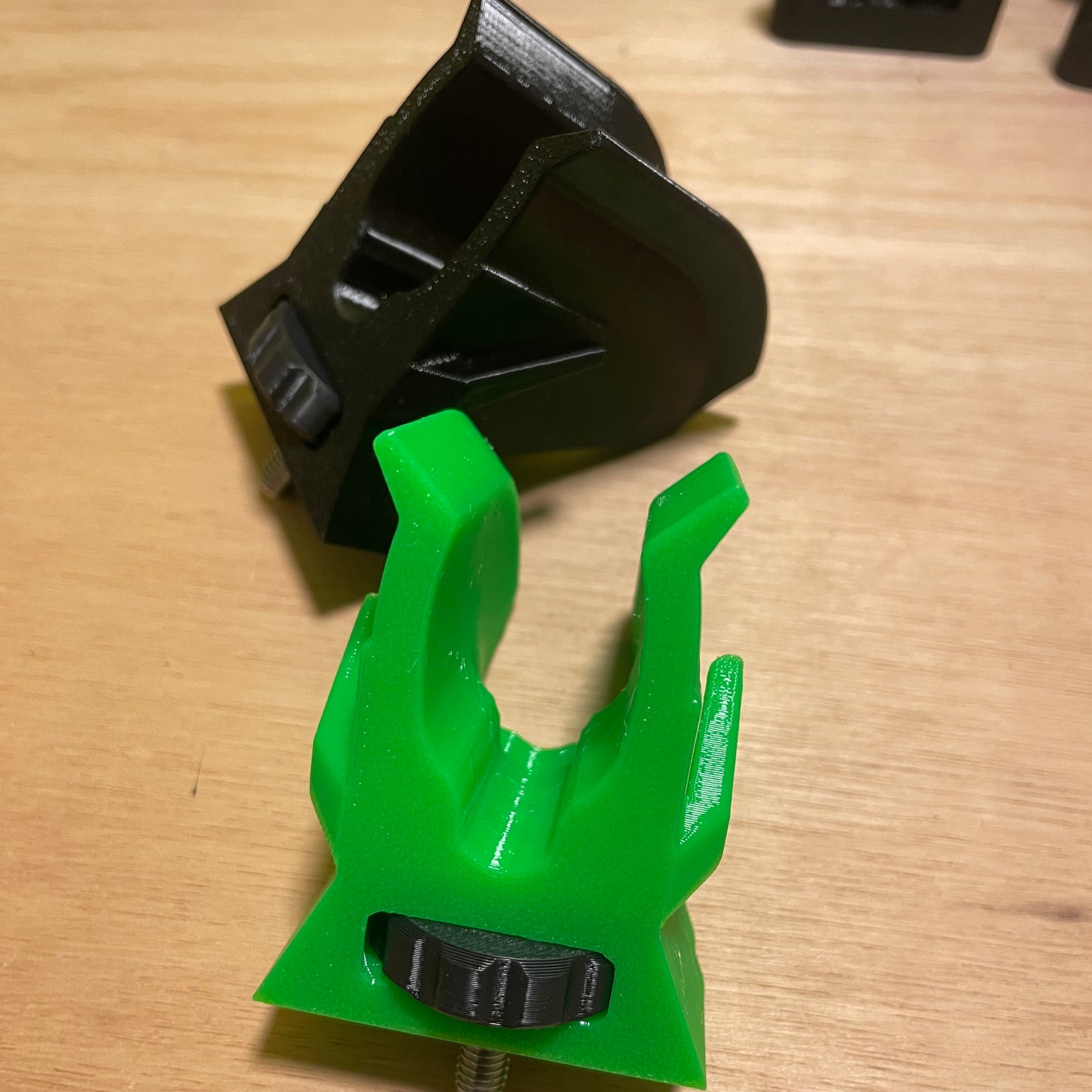 SINGLE HEAD - LEEDA ICON