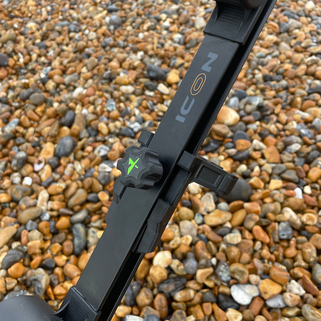 DOUBLE BUTT CUP BRACKET - LEEDA ICON